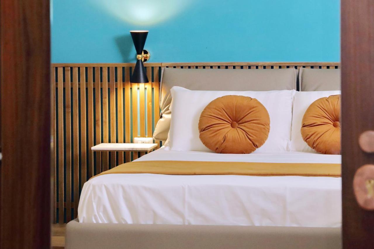 Charming Suites Navona Rzym Zewnętrze zdjęcie