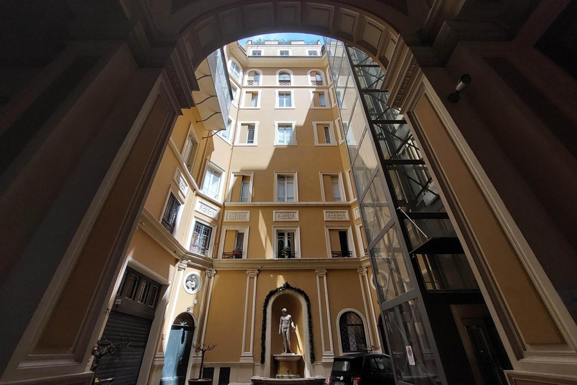 Charming Suites Navona Rzym Zewnętrze zdjęcie